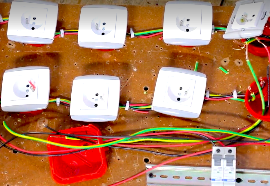  Domestic Electricity E-lesson: Installation of Power Socket Systems Based on the Wiring Diagram 